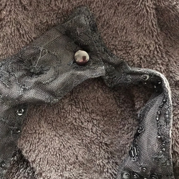 Hand beaded-back tie halter top - Picture 3 of 6